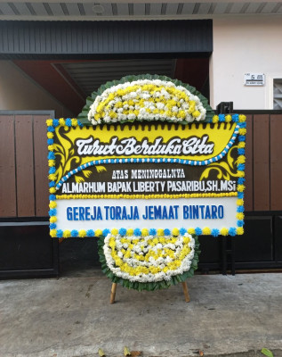 Papan Bunga Duka di Long Pahangai