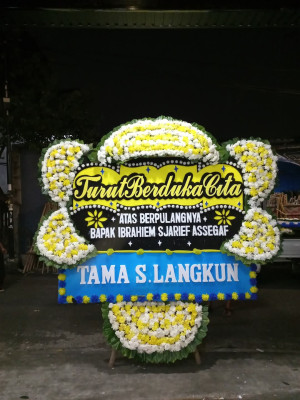 Papan Bunga Duka di Long Pahangai